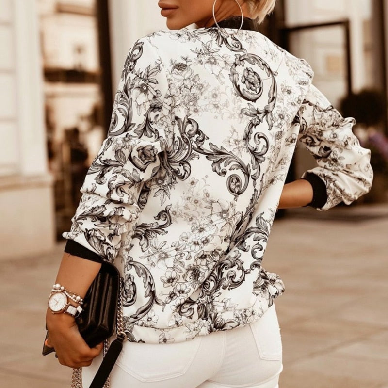 Amber | Elegante bohemian blazer in de kleur Blauw voor dames in Formal stijl ideaal voor de lente.