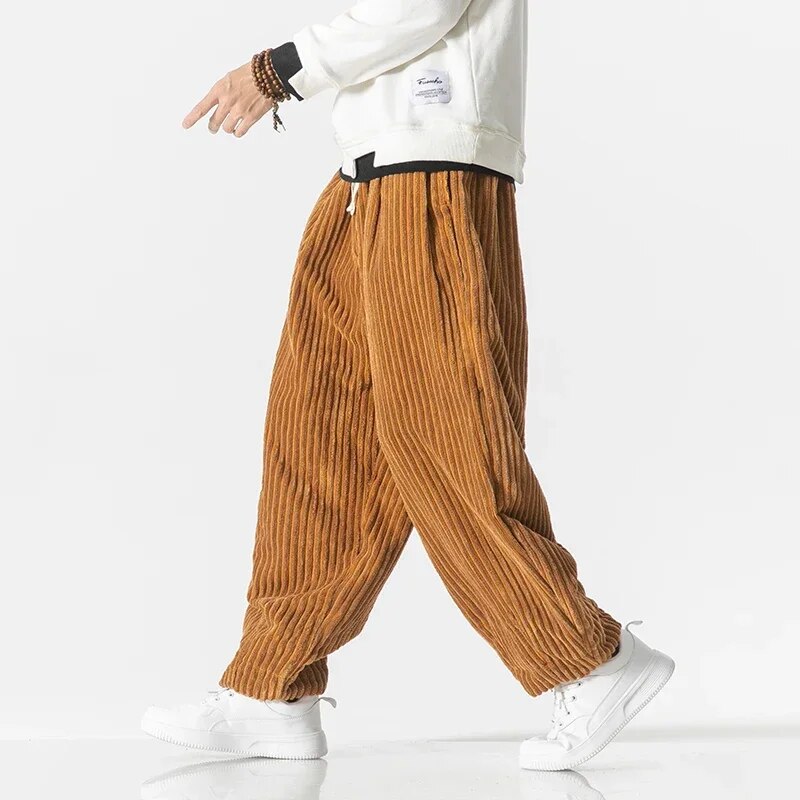 Andrew | Stijlvolle corduroy broek in de kleur Geel voor heren in stijl ideaal voor de herfst.