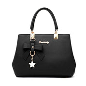 Anna Crossbody Tas | Leuk & Charmant in de kleur Donkerroze voor dames in stijl geschikt voor alle seizoenen.