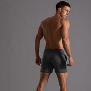 Super-stretch fitness shorts voor heren - ultieme flexibiliteit en comfort voor diverse soorten workouts en ontspanning.