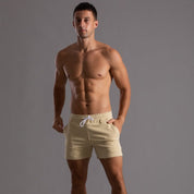 Super-stretch fitness shorts voor heren - ultieme flexibiliteit en comfort voor diverse soorten workouts en ontspanning.