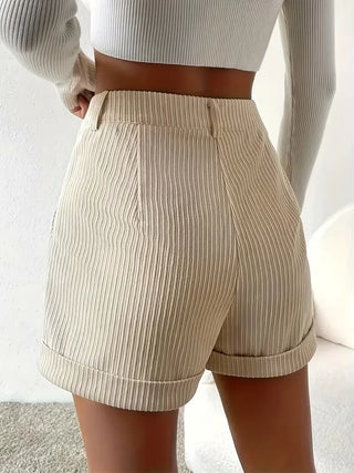 Korte broek met hoge taille