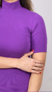Basic Hoge Hals Korte Mouw Top in de kleur Wit voor dames in Casual stijl geschikt voor alle seizoenen.