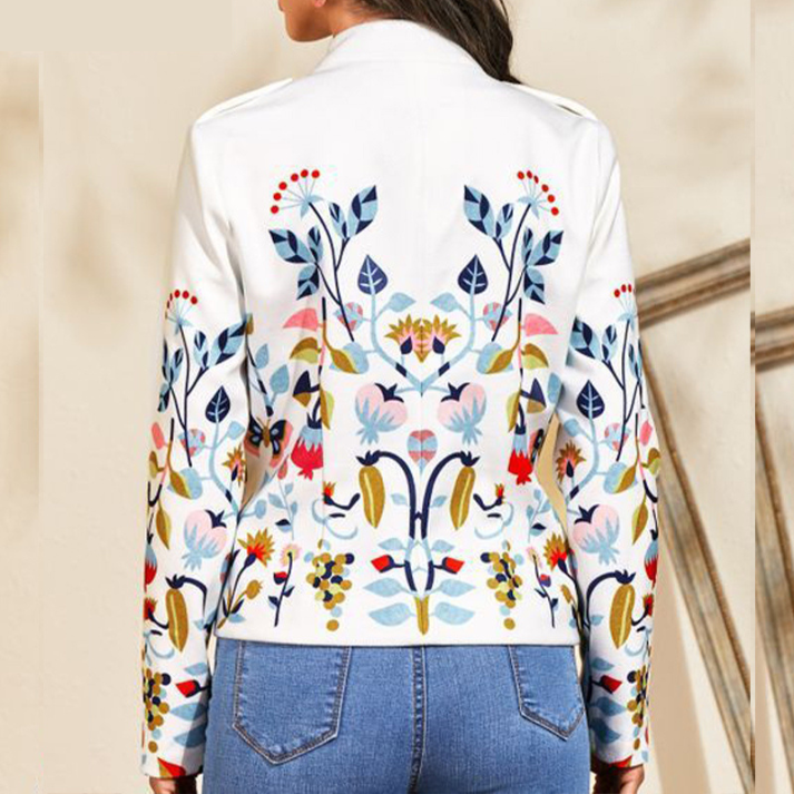 Bedrukte Doule Breasted Blazer in de kleur Wit voor dames in Formal stijl ideaal voor de zomer.