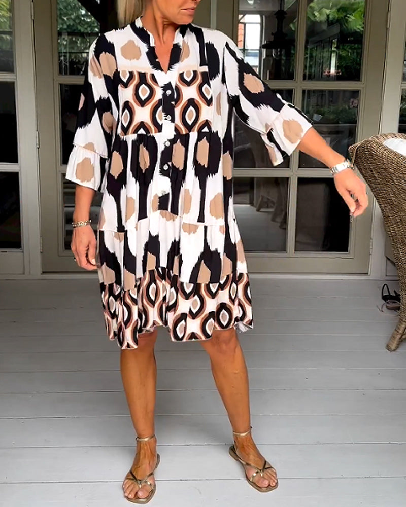 Bedrukte jurk met 3/4 mouwen in de kleur Wit voor dames in stijl ideaal voor de lente.