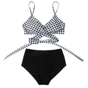 Belle | Hoge taille, kleurrijke damesbikini in de kleur Zwarte top - Bloemen slip voor dames in stijl ideaal voor de zomer.