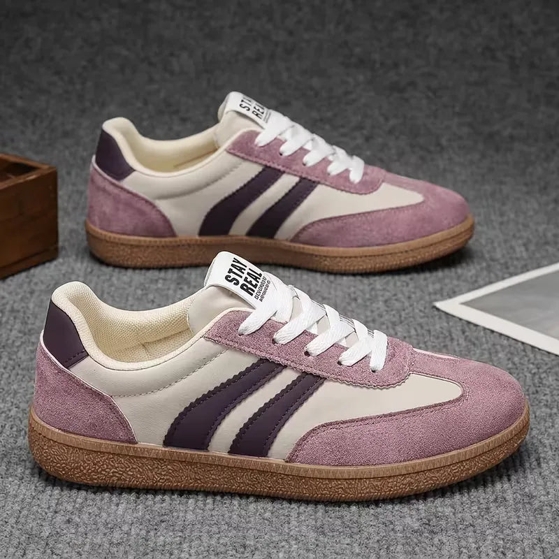 Lage sneakers met lace-up design
