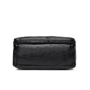 Carly Messenger Tas | Praktisch & vintage in de kleur Zwart voor dames in stijl geschikt voor alle seizoenen.
