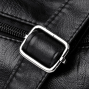 Carly Messenger Tas | Praktisch & vintage in de kleur Zwart voor dames in stijl geschikt voor alle seizoenen.