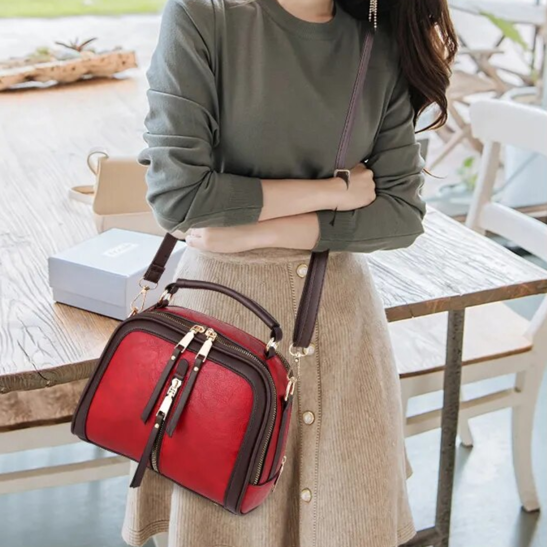 Carol Shell Handtas | Leuk & Modieus in de kleur Rood voor dames in stijl geschikt voor alle seizoenen.