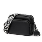 Carrie Messenger Tas | Strak & Stijlvol in de kleur Zwart voor dames in stijl geschikt voor alle seizoenen.
