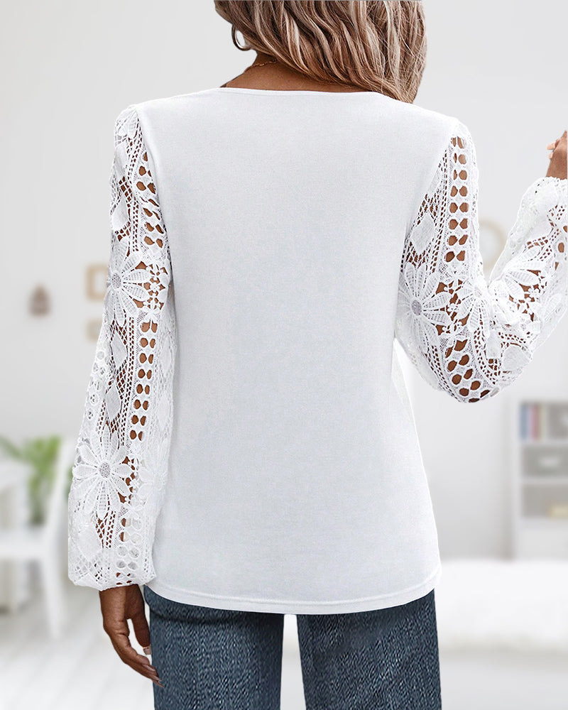 Casual chique kanten top in de kleur Wit voor dames in stijl ideaal voor de herfst.
