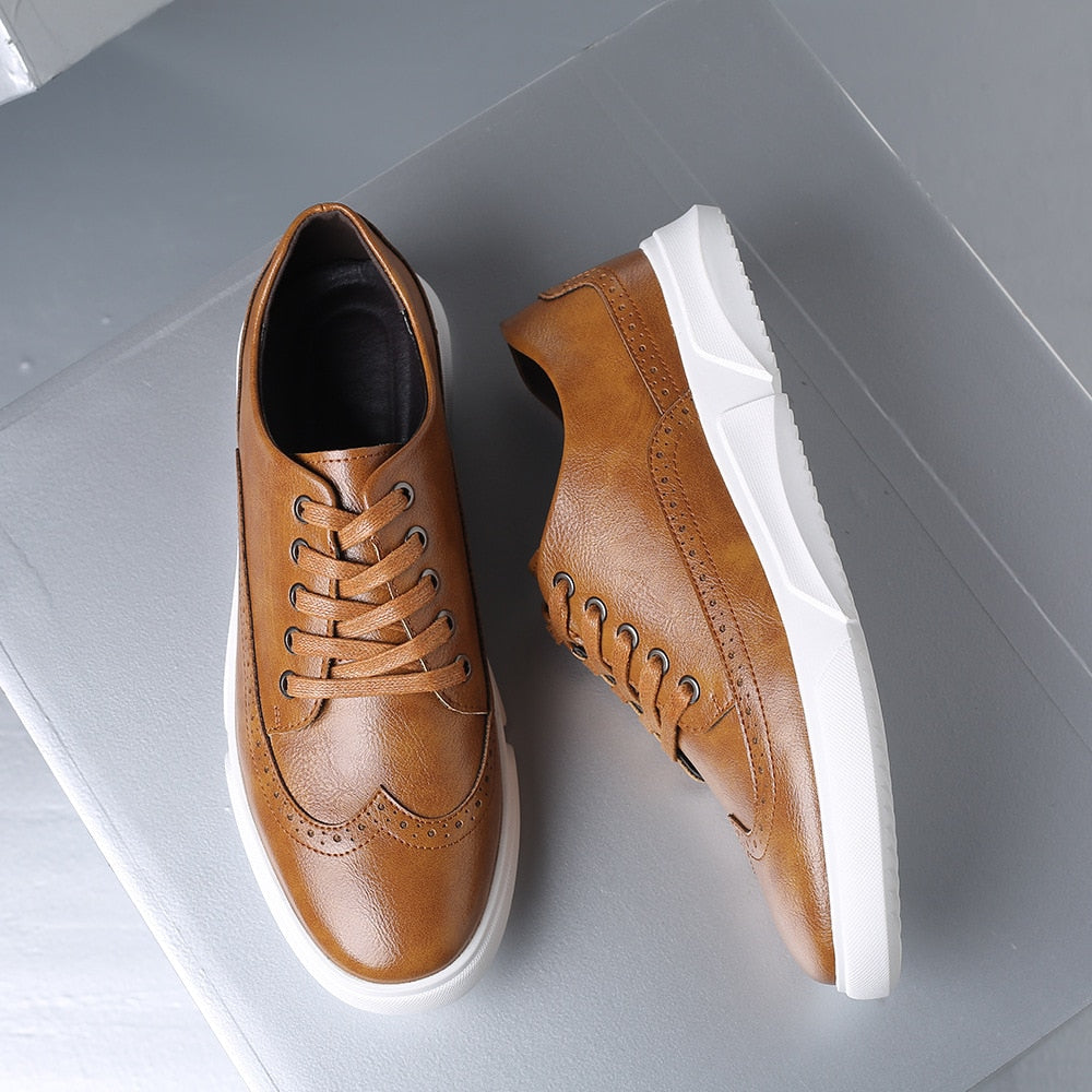 Casual Schoen in verschillende kleuren in de kleur Kameel voor heren in Heritage stijl geschikt voor alle seizoenen.