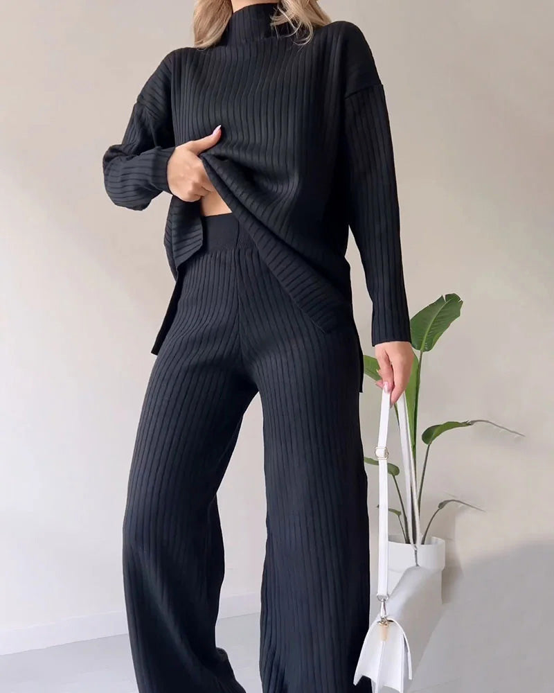 Casual Set | Coltrui en bijpassende broek in de kleur Zwart voor dames in stijl ideaal voor de herfst.