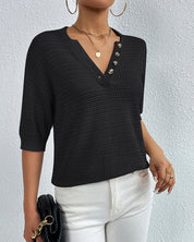 Casual top met V-hals in de kleur Grijs voor dames in stijl ideaal voor de zomer.