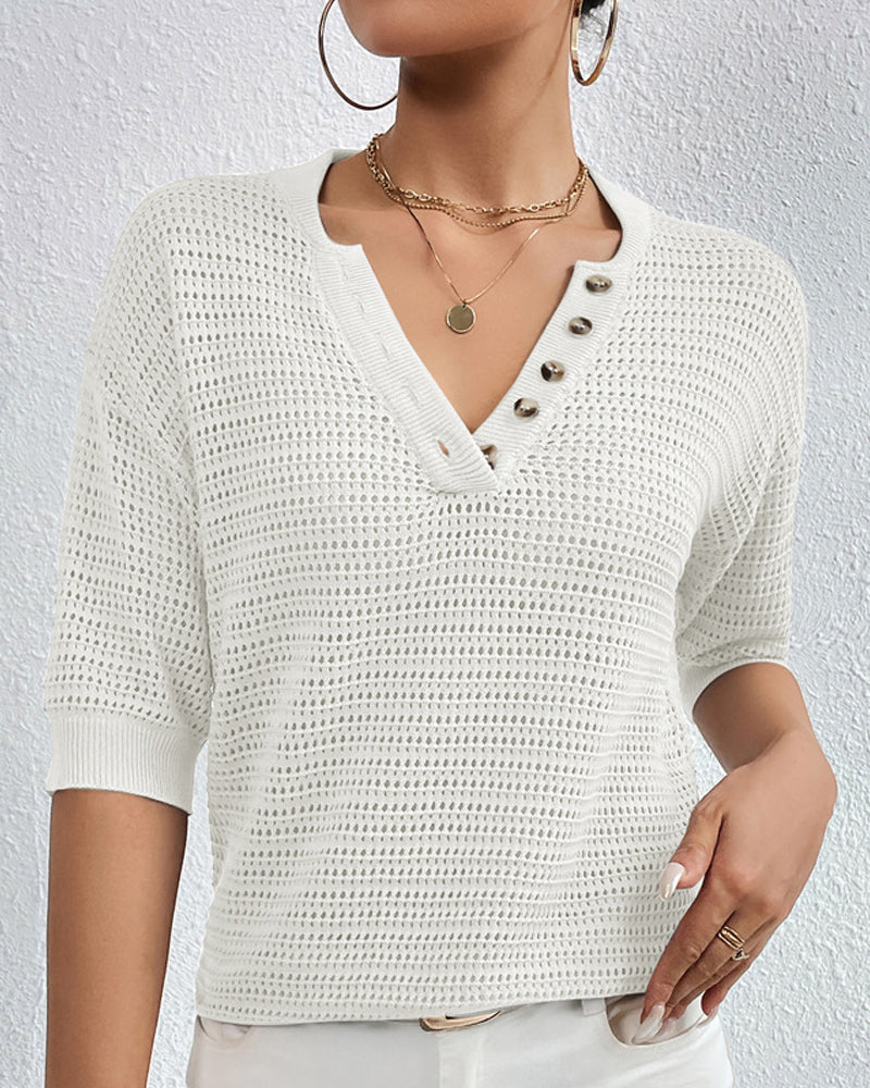 Casual top met V-hals in de kleur Wit voor dames in stijl ideaal voor de zomer.