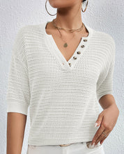 Casual top met V-hals in de kleur Wit voor dames in stijl ideaal voor de zomer.