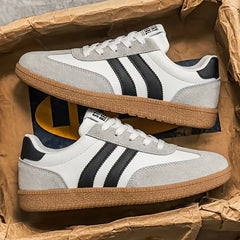 Lage sneakers met lace-up design