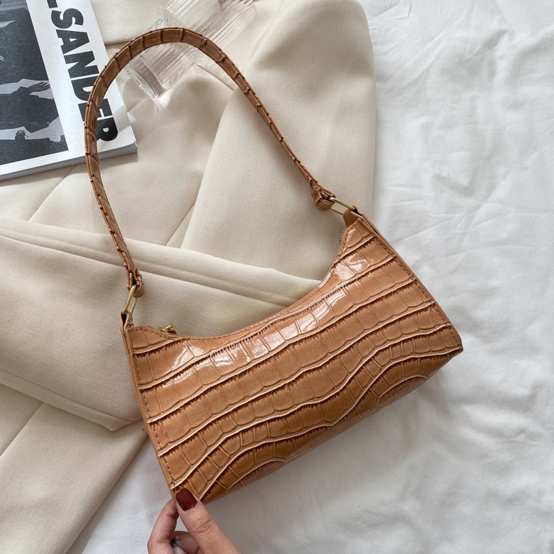 Celine Bag | Fashionable handtas voor dames in de kleur Khaki voor dames in stijl geschikt voor alle seizoenen.