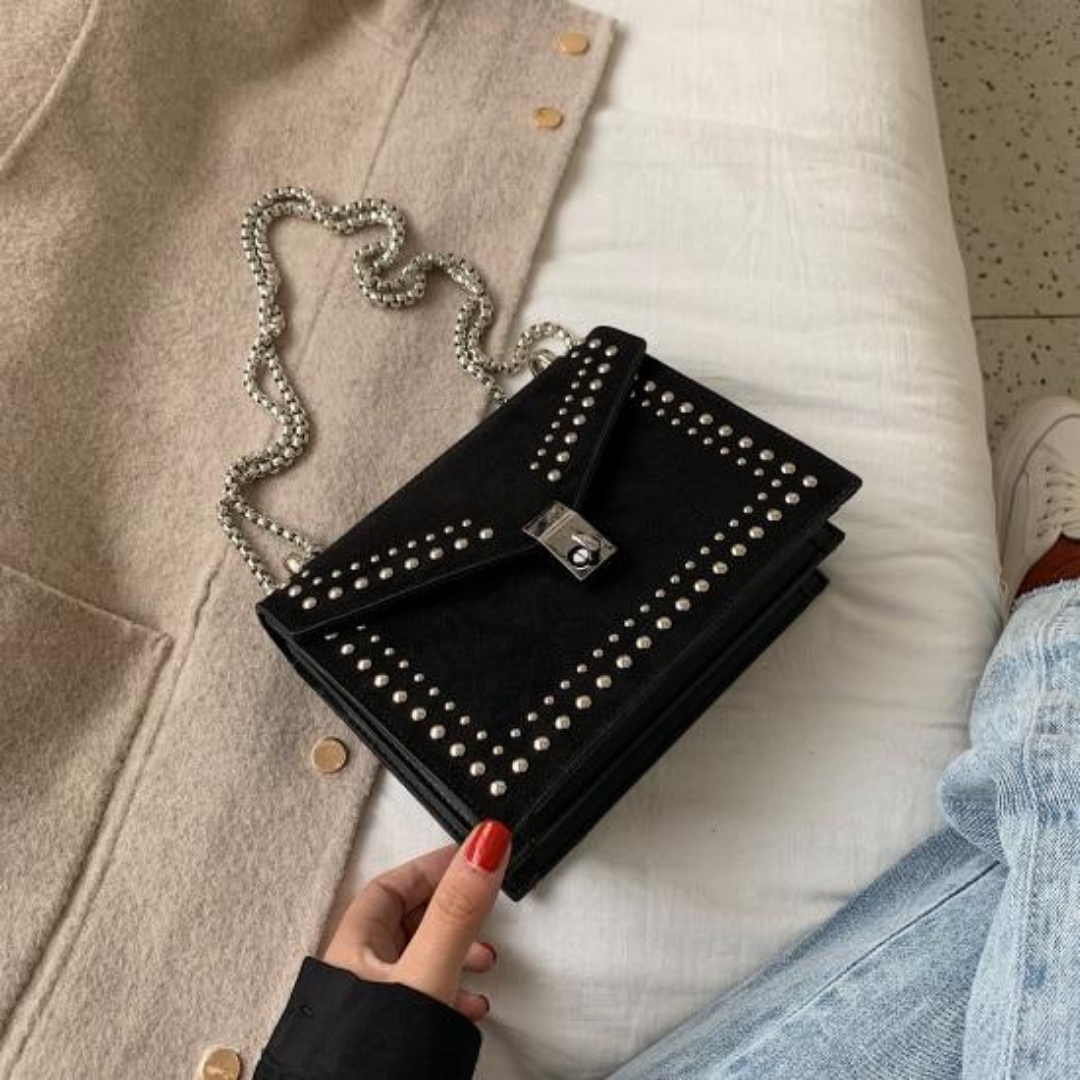 Charlize Crossbody Tas | Een stijlvolle & praktische schoudertas in de kleur Zwart voor dames in stijl geschikt voor alle seizoenen.