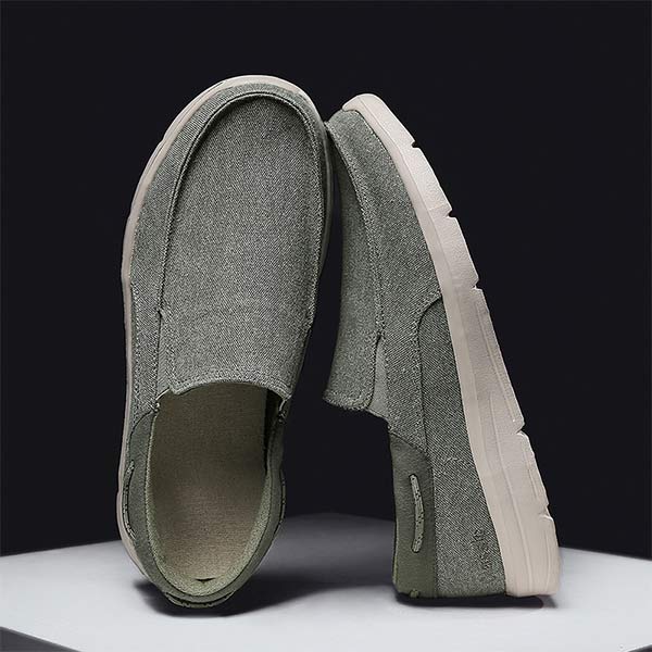 Chris | Lichte canvas schoenen in de kleur Beige voor heren in stijl geschikt voor alle seizoenen.