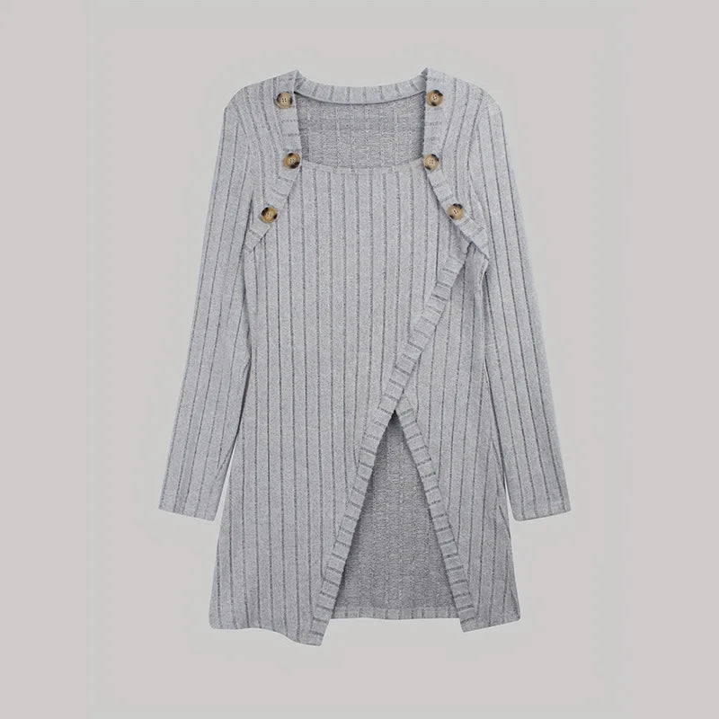 Claudia | Asymmetrische geribbelde cardigan in de kleur Grijs voor dames in stijl ideaal voor de herfst.