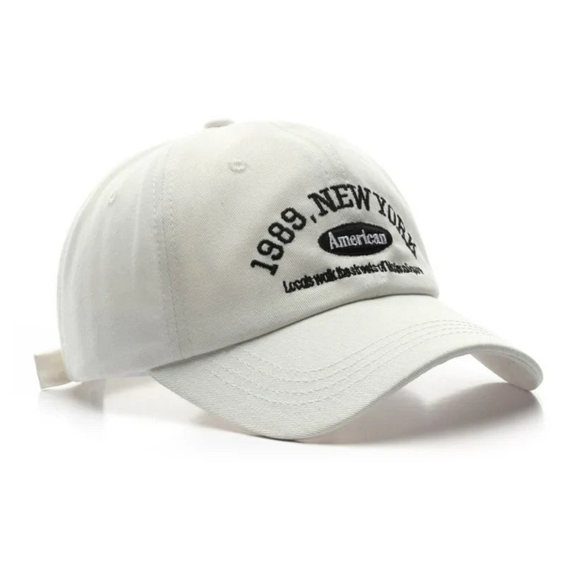 Collin | Stijlvolle New York pet in de kleur Wit voor heren in stijl geschikt voor alle seizoenen.