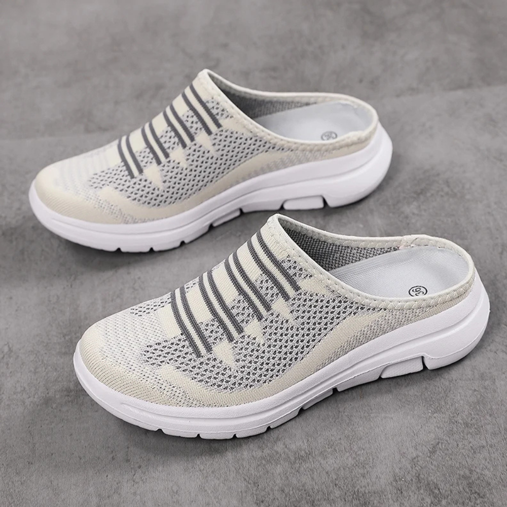 Comfortabele mesh instap schoenen in de kleur Beige/Grijs voor dames in Beach stijl geschikt voor alle seizoenen.
