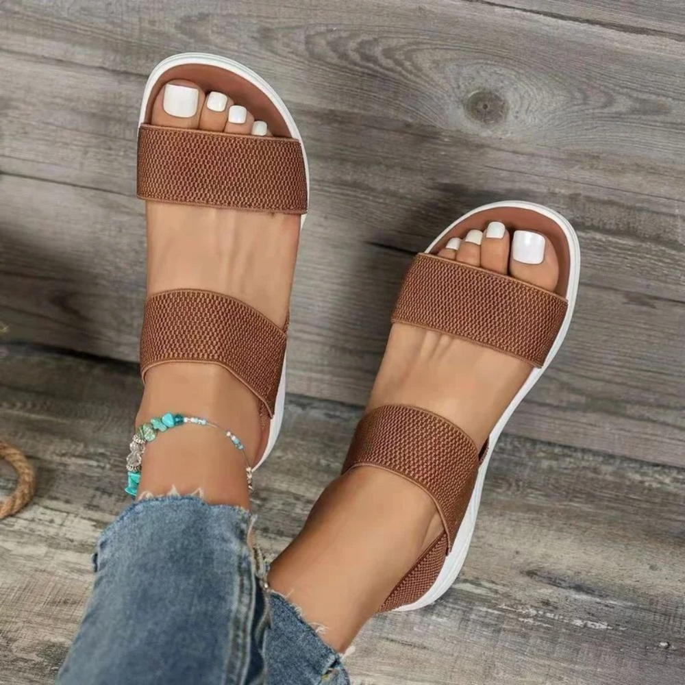 Comfortabele orthopedische mesh slip-ons in de kleur 36 voor dames in stijl ideaal voor de zomer.