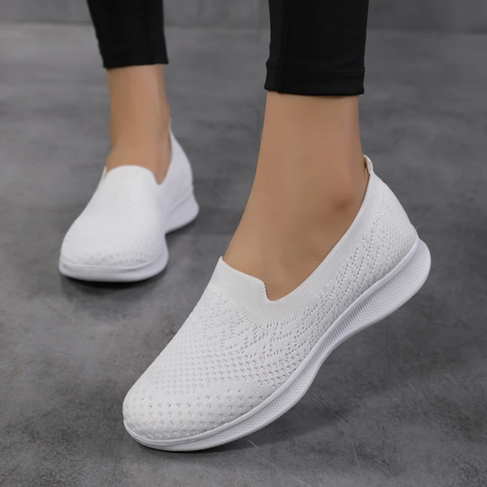 Comfortabele platte instapschoenen in de kleur 35 voor dames in stijl ideaal voor de lente.