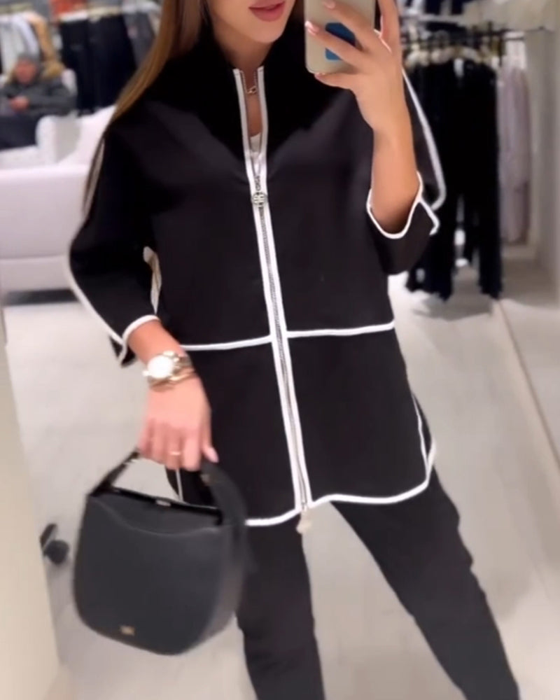 Contrast Coat met rits in de kleur Zwart voor dames in stijl ideaal voor de herfst.