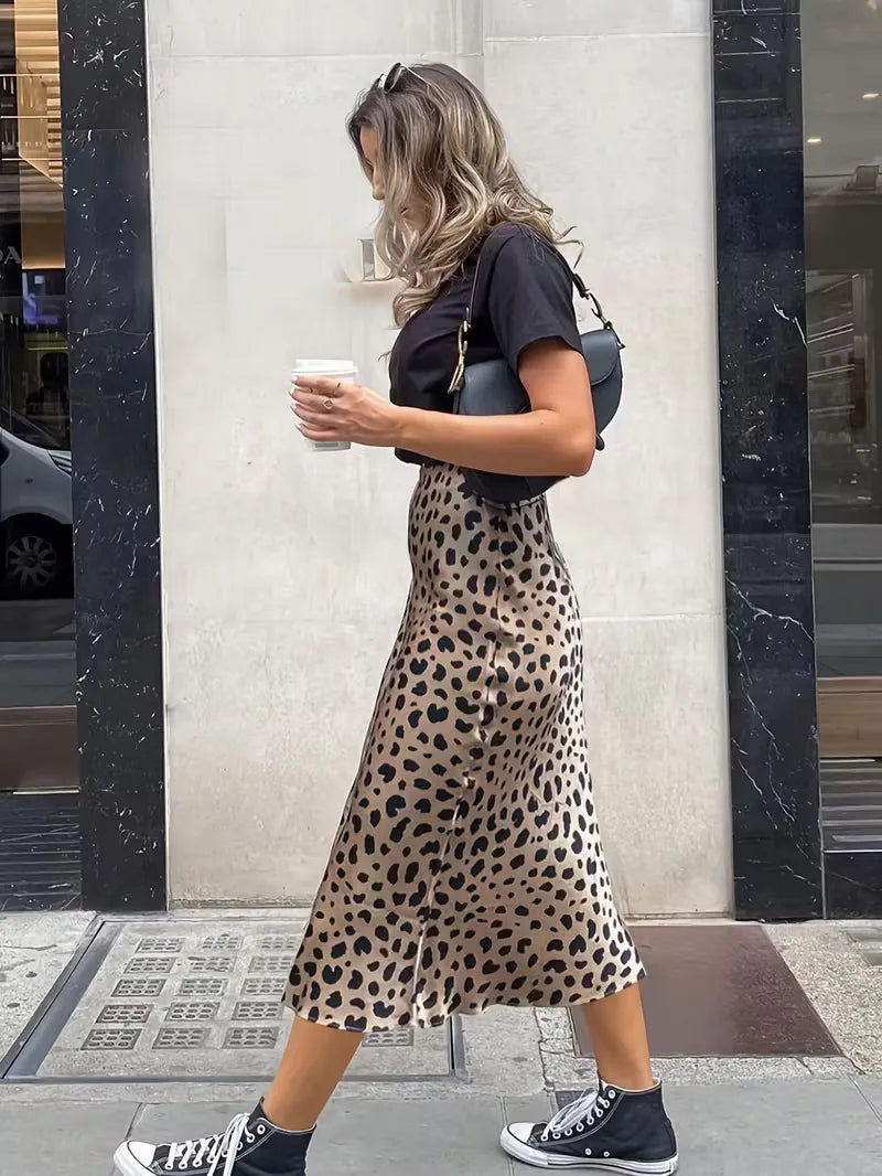 Satijnen rok met luipaardprint