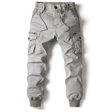 Lange cargo-broek voor heren, ideaal voor een stoere en utilitaire uitstraling in je dagelijkse kledingstijl. Gemaakt van duurzame materialen voor langdurig comfort.