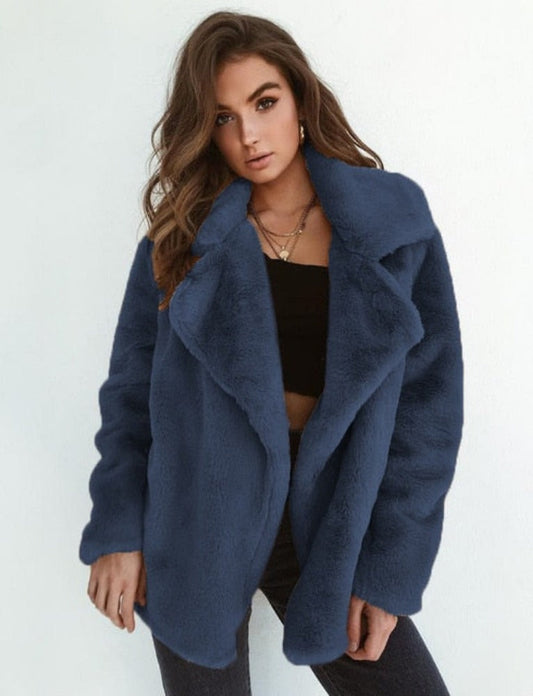 Dafne | Luxe Kunstbont Jas in de kleur Donkerblauw voor in stijl ideaal voor de herfst.
