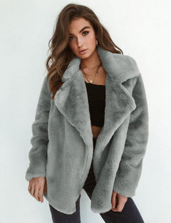 Dafne | Luxe Kunstbont Jas in de kleur Grijs voor in stijl ideaal voor de herfst.