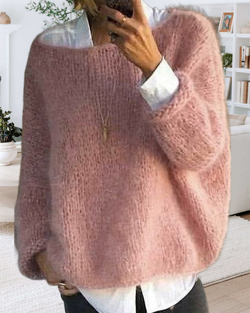 Danique Mell | Effen offshoulder pluizige trui in de kleur Roze voor dames in stijl ideaal voor de herfst.