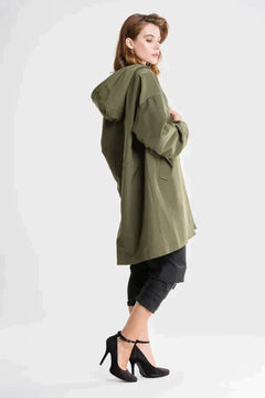 Dry | Waterdichte regenjas met knopen en capuchon in de kleur Beige voor dames in Outdoor stijl ideaal voor de herfst.