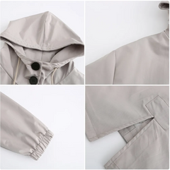Dry | Waterdichte regenjas met knopen en capuchon in de kleur Beige voor dames in Outdoor stijl ideaal voor de herfst.