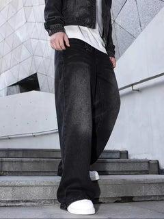 Loose fit jeans met brede pijpen