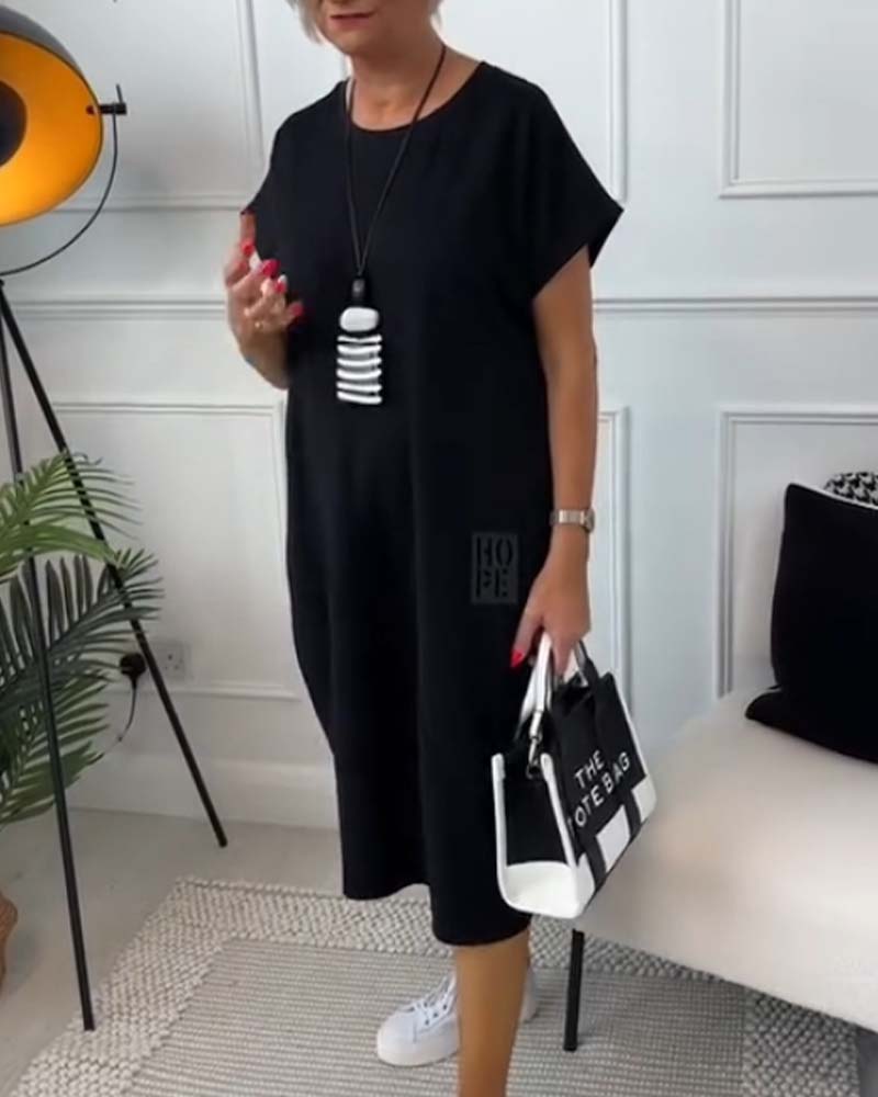 Eenvoudig mouwloos vrijetijdsjurkje in de kleur Zwart voor dames in stijl ideaal voor de herfst.