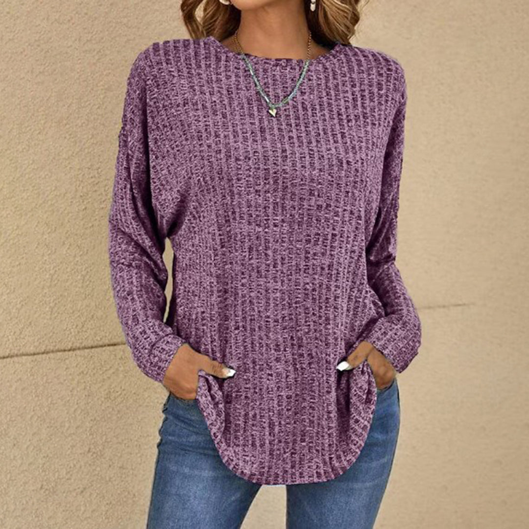 Elegant topje met lange mouwen in de kleur Paars voor dames in stijl geschikt voor alle seizoenen.