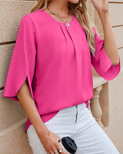 Elegante gekleurde blouse met halve mouwen in de kleur Hemelsblauw voor dames in stijl ideaal voor de herfst.