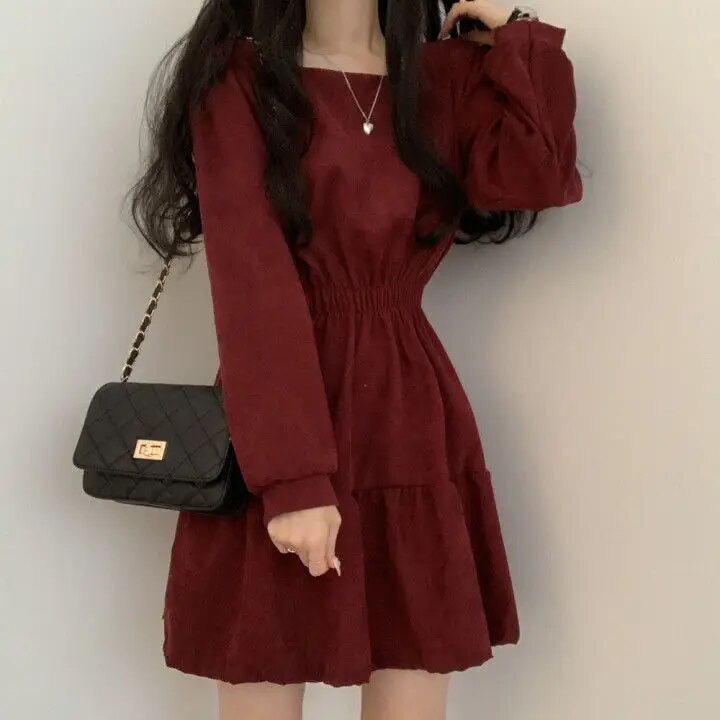 Elisna | Vierkante kraag mini jurk met hoge taille voor vrouwen. in de kleur Rood voor dames in stijl ideaal voor de lente.