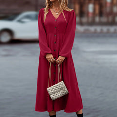 Elke | Elegante herfstjurk met knopen en V-hals in de kleur Rood voor dames in stijl ideaal voor de herfst.