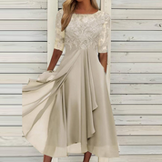 Unieke chique zomerjurk gemaakt van soepel materiaal, perfect voor een stijlvolle look in de zomer. Dit trendy ontwerp kan moeiteloos worden gecombineerd met diverse accessoires voor een glamoureuze uitstraling. Geschikt voor diverse zomerse gelegenheden.