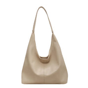 Emma | Grote leren schoudertas voor dames in de kleur Wit voor dames in stijl geschikt voor alle seizoenen.