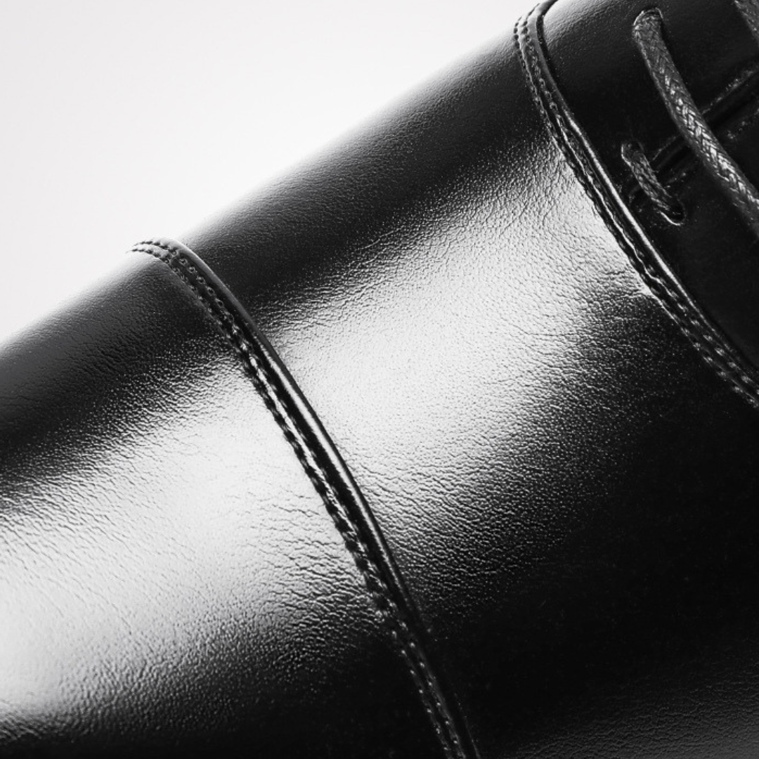 Erik | Klassieke leren schoenen in de kleur Zwart voor heren in Heritage stijl geschikt voor alle seizoenen.