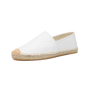 Esmee | Platte leren espadrilles in balletstijl in de kleur Wit voor dames in Beach stijl ideaal voor de zomer.