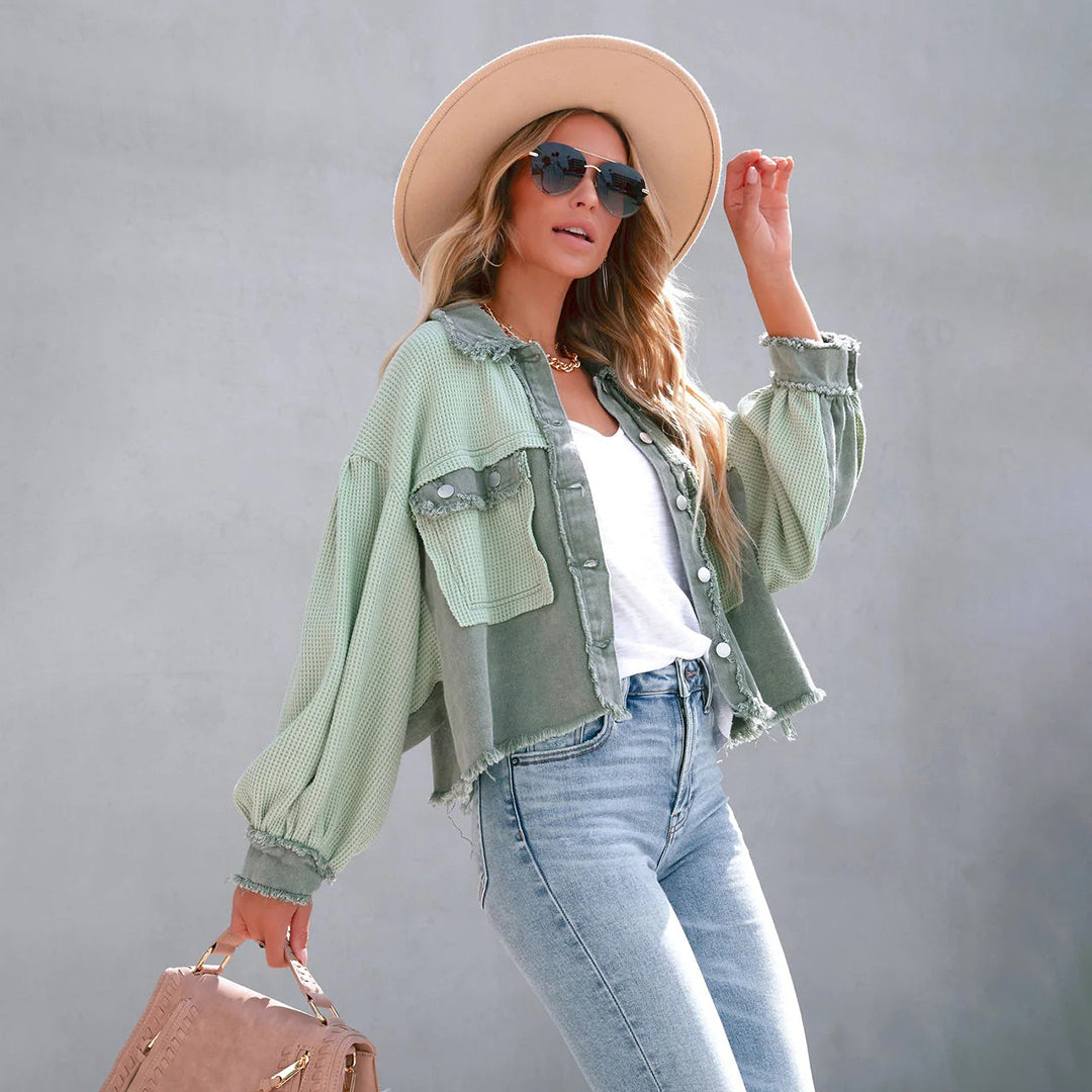Esmée | Stijlvolle Boho-Chic Jas in de kleur Groen voor dames in stijl ideaal voor de lente.