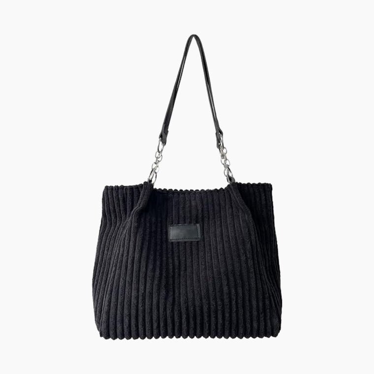 Eva | Stijlvolle schoudertas in zwart leer in de kleur Zwart voor dames in stijl geschikt voor alle seizoenen.